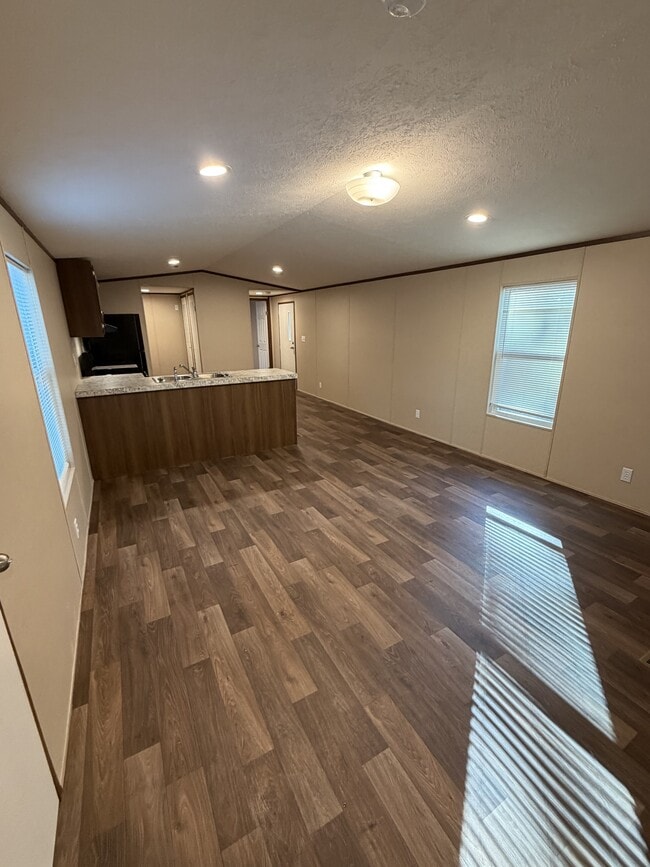 Building Photo - 2551 Dana Dr