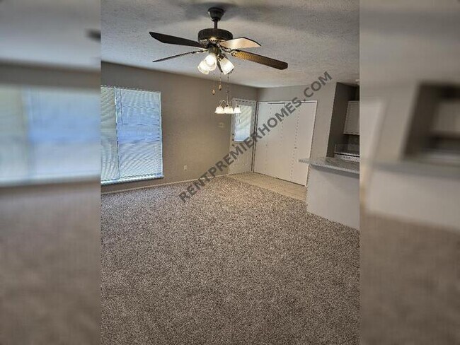 Foto del edificio - 6300 Buckingham Trail