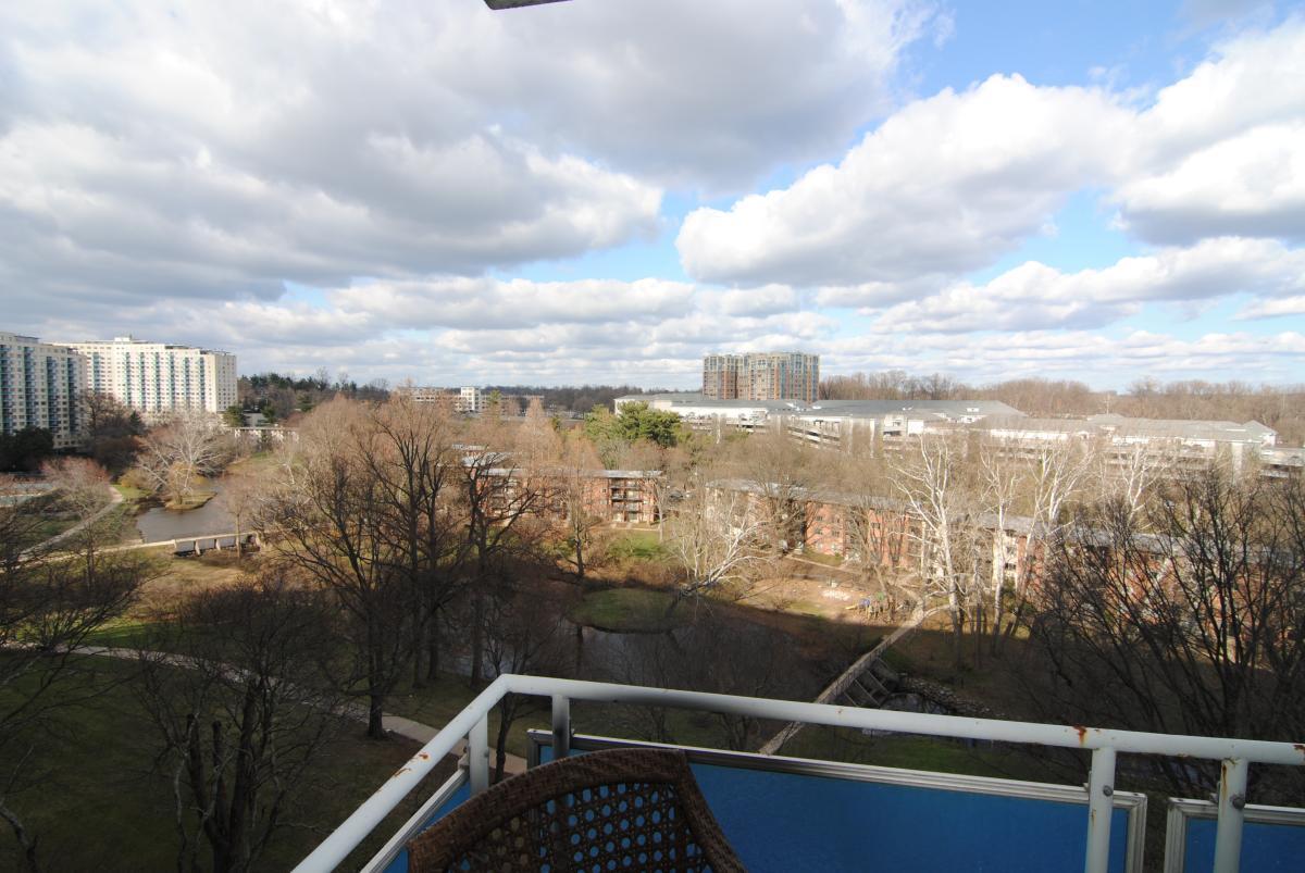 Primary Photo - 10201 Grosvenor Pl