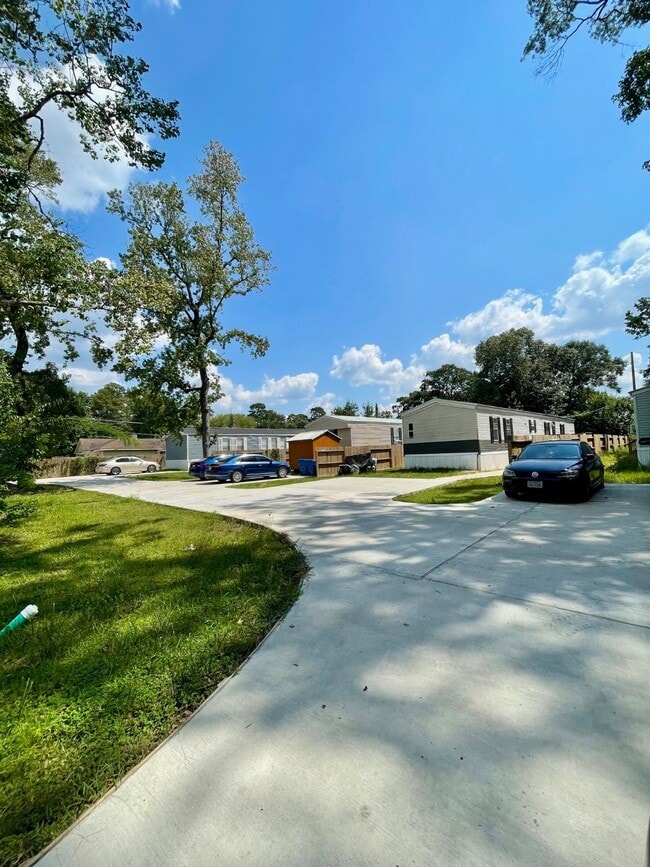 Building Photo - 21430 Dunn
