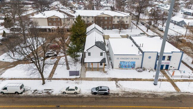 Foto del edificio - 918 7th St SE