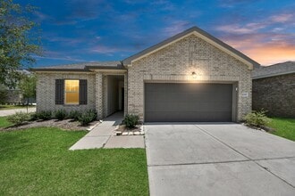 Building Photo - 10307 Malta Trce Dr