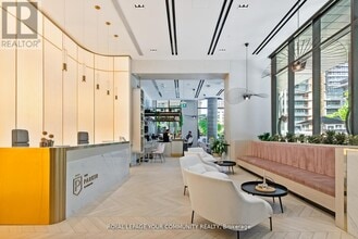 Building Photo - 200 Redpath Ave