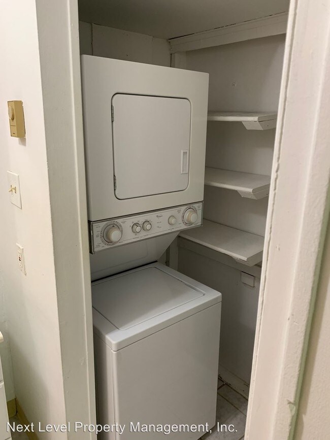 Foto del edificio - 2 br, 1 bath House - 16 Whitegate Rd, Unit B