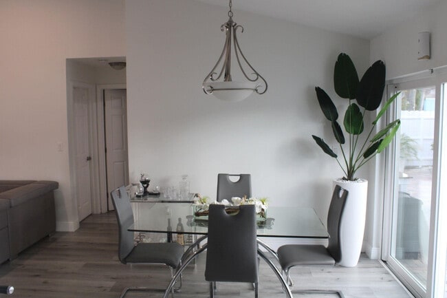 Foto del edificio - 10420 SW 207th St