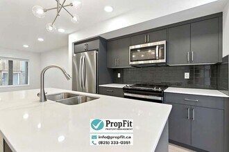 Building Photo - 7324 Klapstein Cres SW