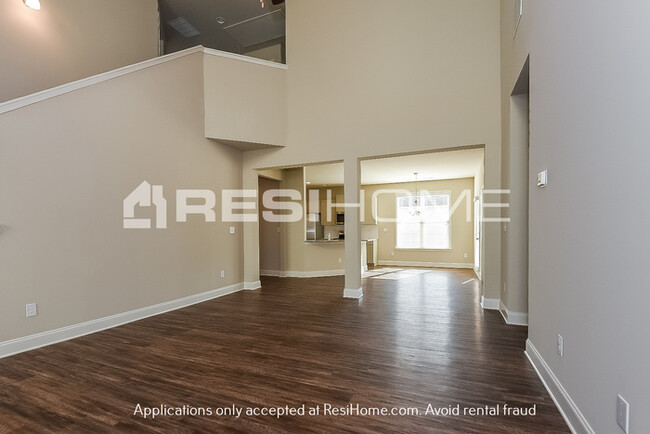 Building Photo - HOME FOR RENT!!
