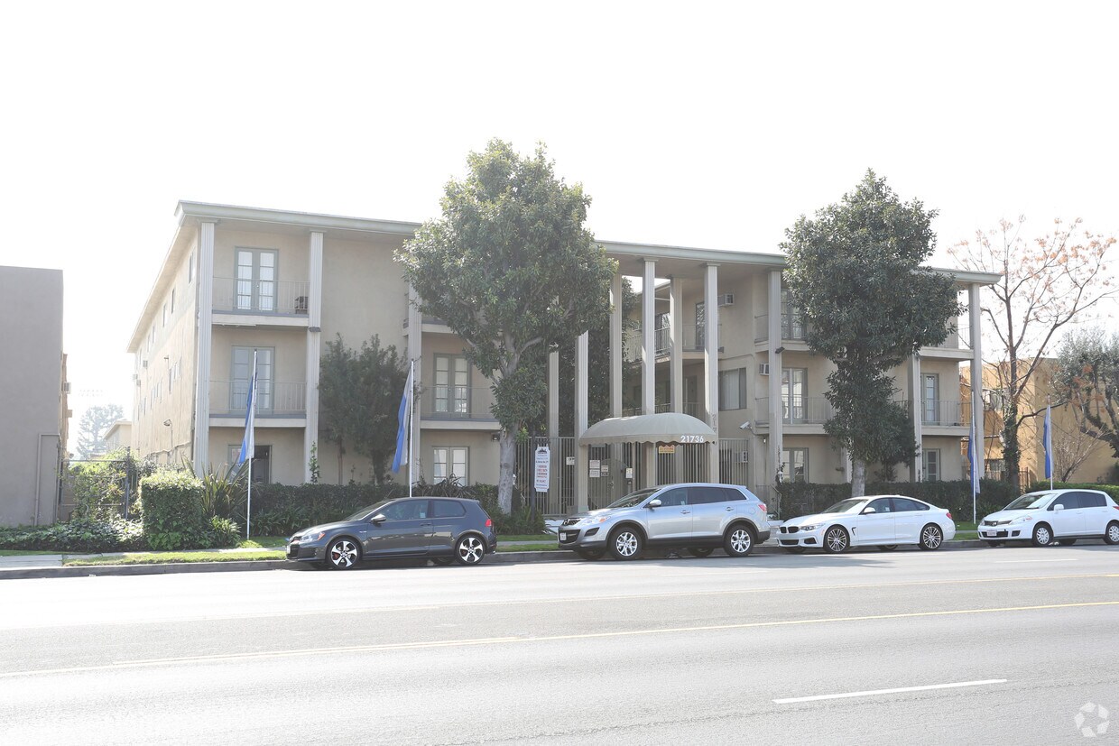 Primary Photo - Colonial Ridge Apartments
