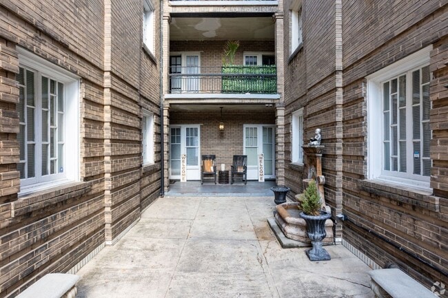 Interior Photo - Katherine Court Apartments