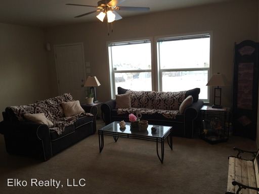 Building Photo - 589 Hayland Dr