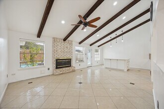 Building Photo - 9814 Sageroyal Ln