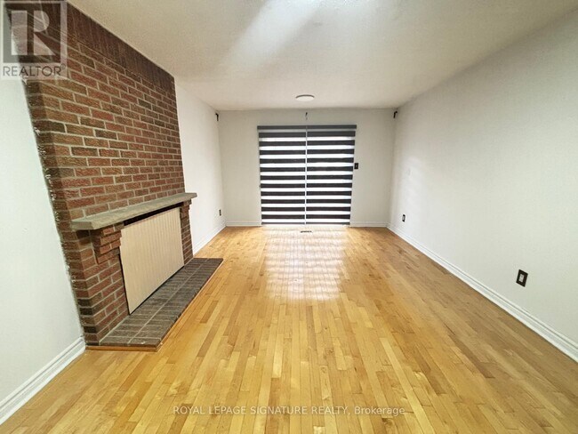 Photo du bâtiment - 59 Jayfield Rd