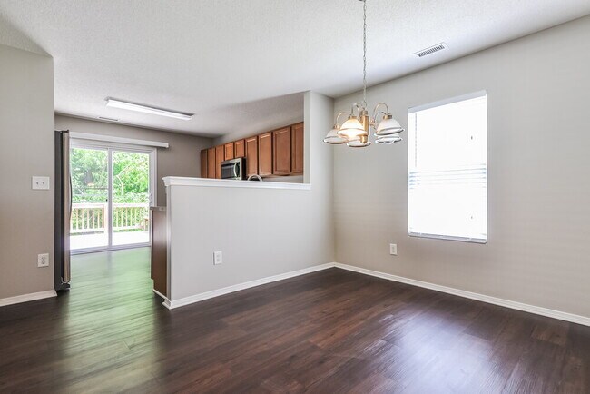 Foto del edificio - 3149 Varcroft Rd