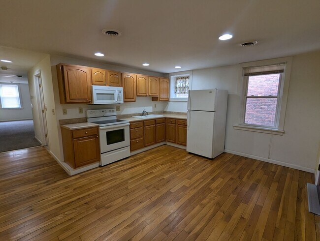 Building Photo - 137 Remsen St