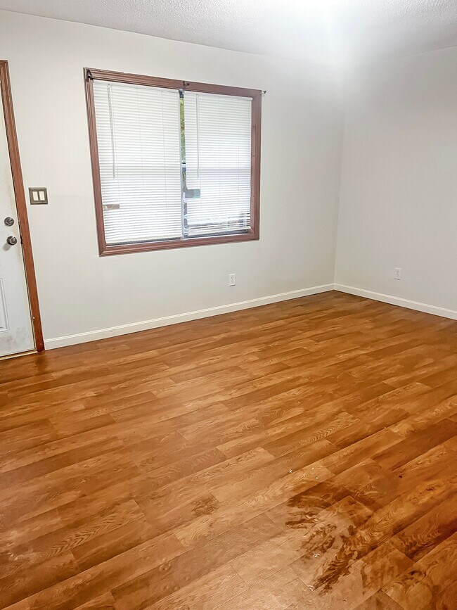 Foto del edificio - 1416 Harrison Ave NW