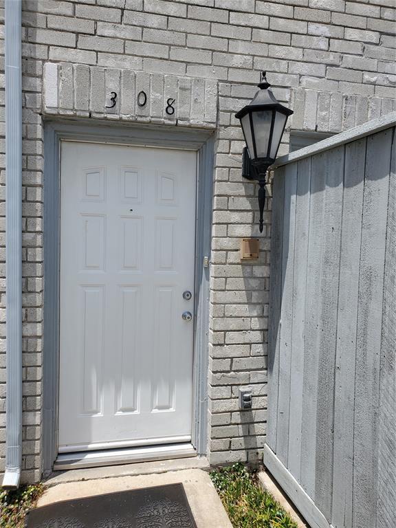 Building Photo - 308 Wilcrest Dr