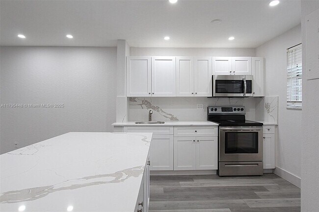 Foto del edificio - 17255 SW 95th Ave