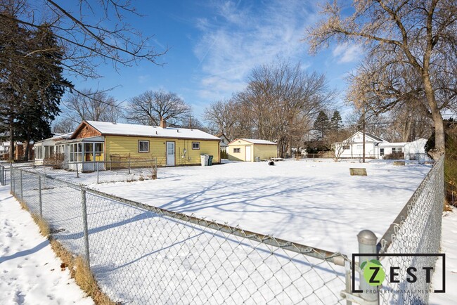 Building Photo - PRICE DROP!!! OPEN HOUSE SATURDAY 2/22/25 ...