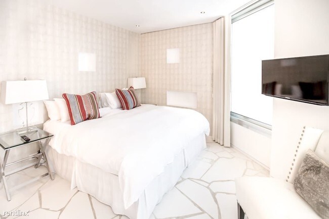 Building Photo - 4646 N 11th Ave