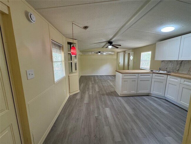 Foto del edificio - 4940 E Hunts Ct