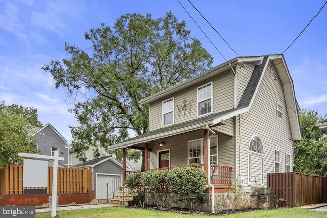 Foto del edificio - 2231 Otis St NE