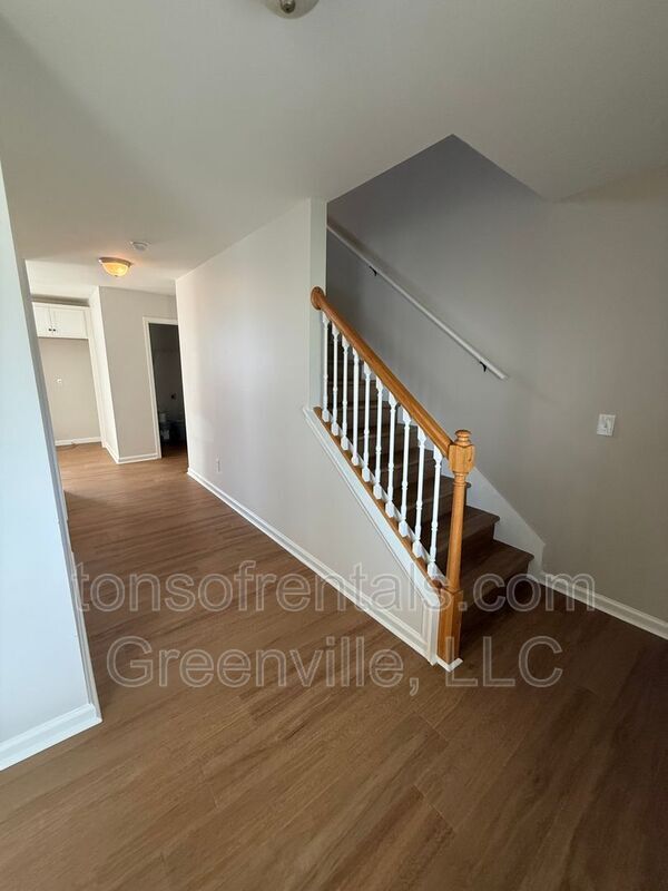 Foto del edificio - 151 Bellweather Dr