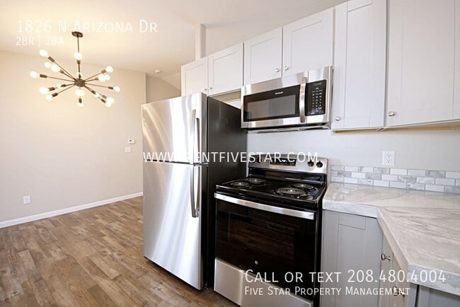 Building Photo - 1826 N Arizona Dr