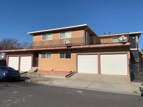 Building Photo - 301 Willard Ave