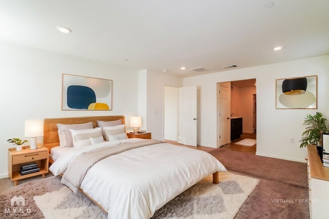 Foto del edificio - 676 Rosedale Wy