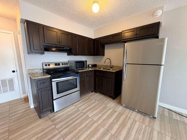 Building Photo - 2603 Palo Blanco St