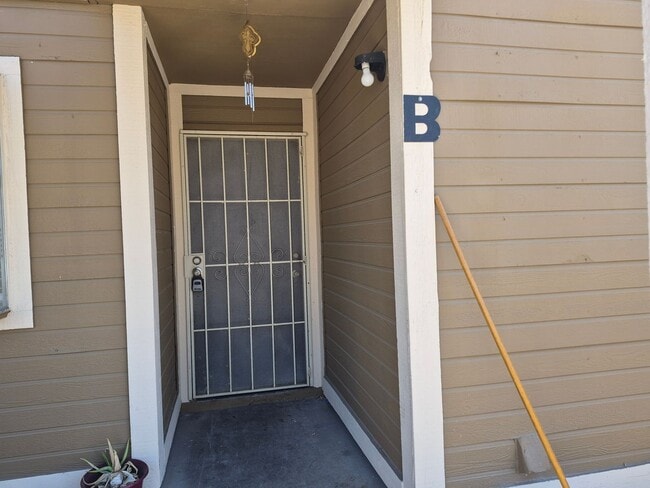 Building Photo - 2664 Bryandouglas Dr