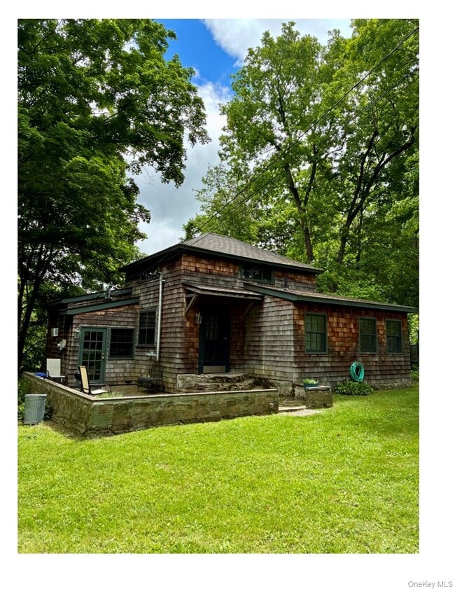 Building Photo - 186 Taylor Rd