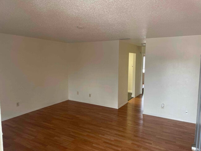 Building Photo - 1625 Espanola Ave
