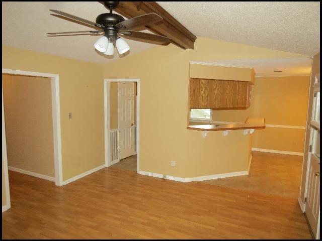 Building Photo - 12 Cedar Point Ct