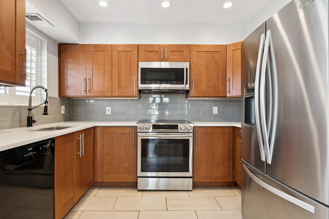 Photo - 4327 N 28th St Apartment