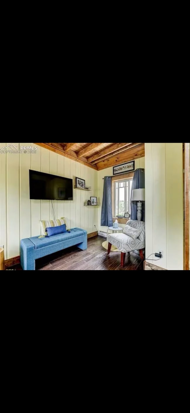 Building Photo - 210 Dewell Rd