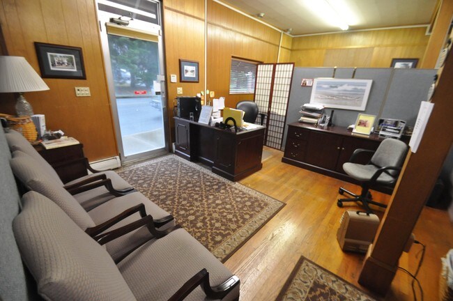 Foto del edificio - 55 Maple Ave
