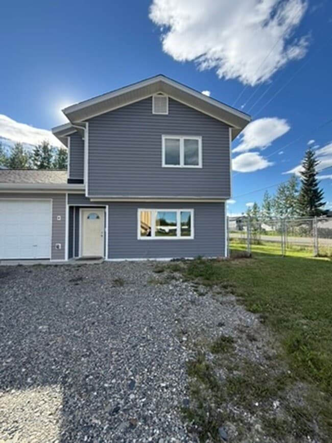 Building Photo - 992 Minuteman Loop