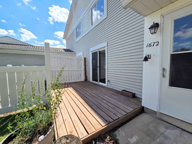 Building Photo - 1672 Cornell Dr