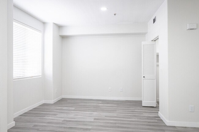 Foto del interior - 2820 Sawtelle Blvd