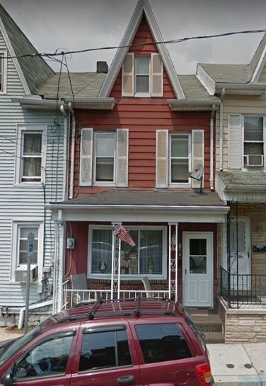 Building Photo - 906 Race St