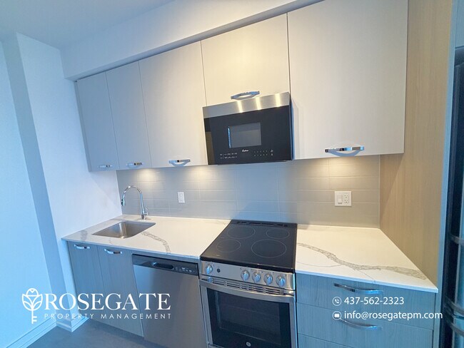 Building Photo - 1 Bedroom + Den Condo with Private Balcony & Locker – Downtown Hamilton