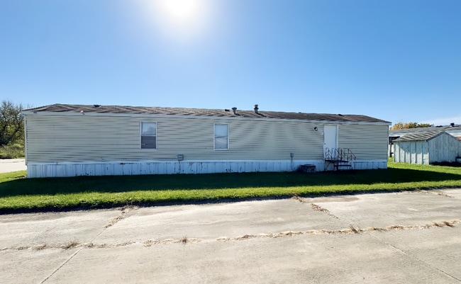 Building Photo - 2552 Smith Ave