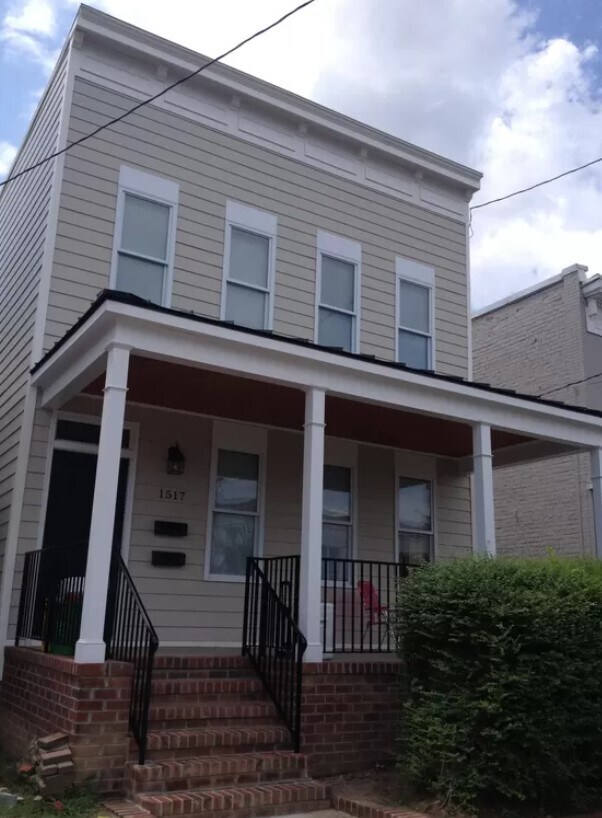 Building Photo - 1517 W Cary St