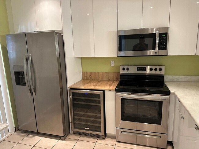 Foto del edificio - 9428 Oakburst Ln
