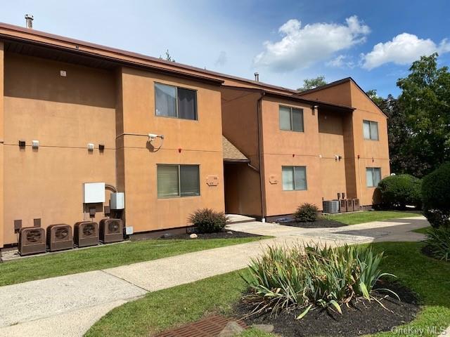 Foto del edificio - 109 Town Hill Condominium