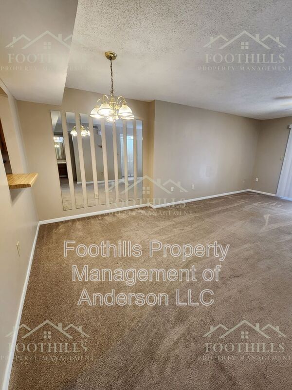 Building Photo - 1911 Northlake Dr