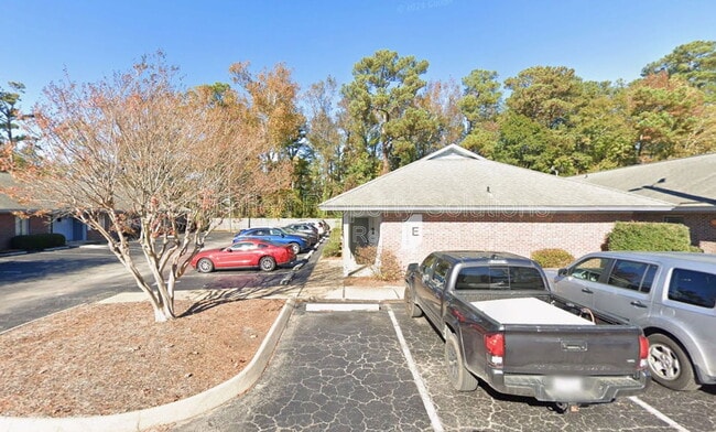 Photo - 108 N Kerr Ave Apartment