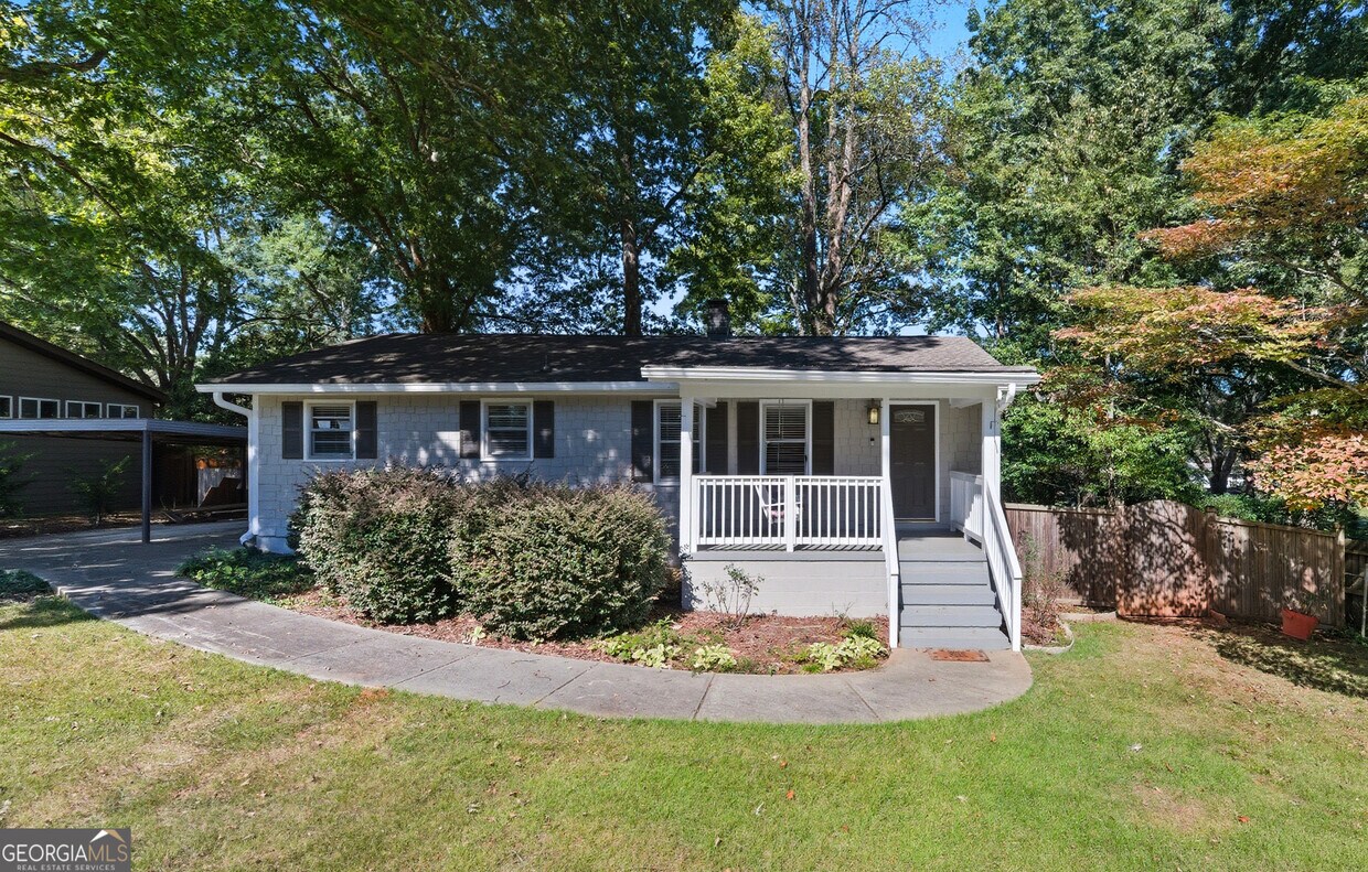 Foto principal - 1003 Valley Dr