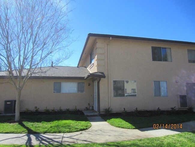 Building Photo - 2077 N Avenida Refugio
